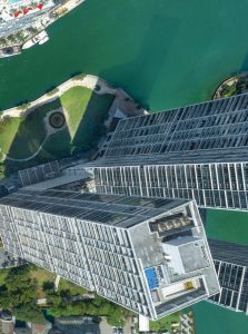 Luxury heated pool and outdoor lounge at the Viceroy Brickell Luxury Condos