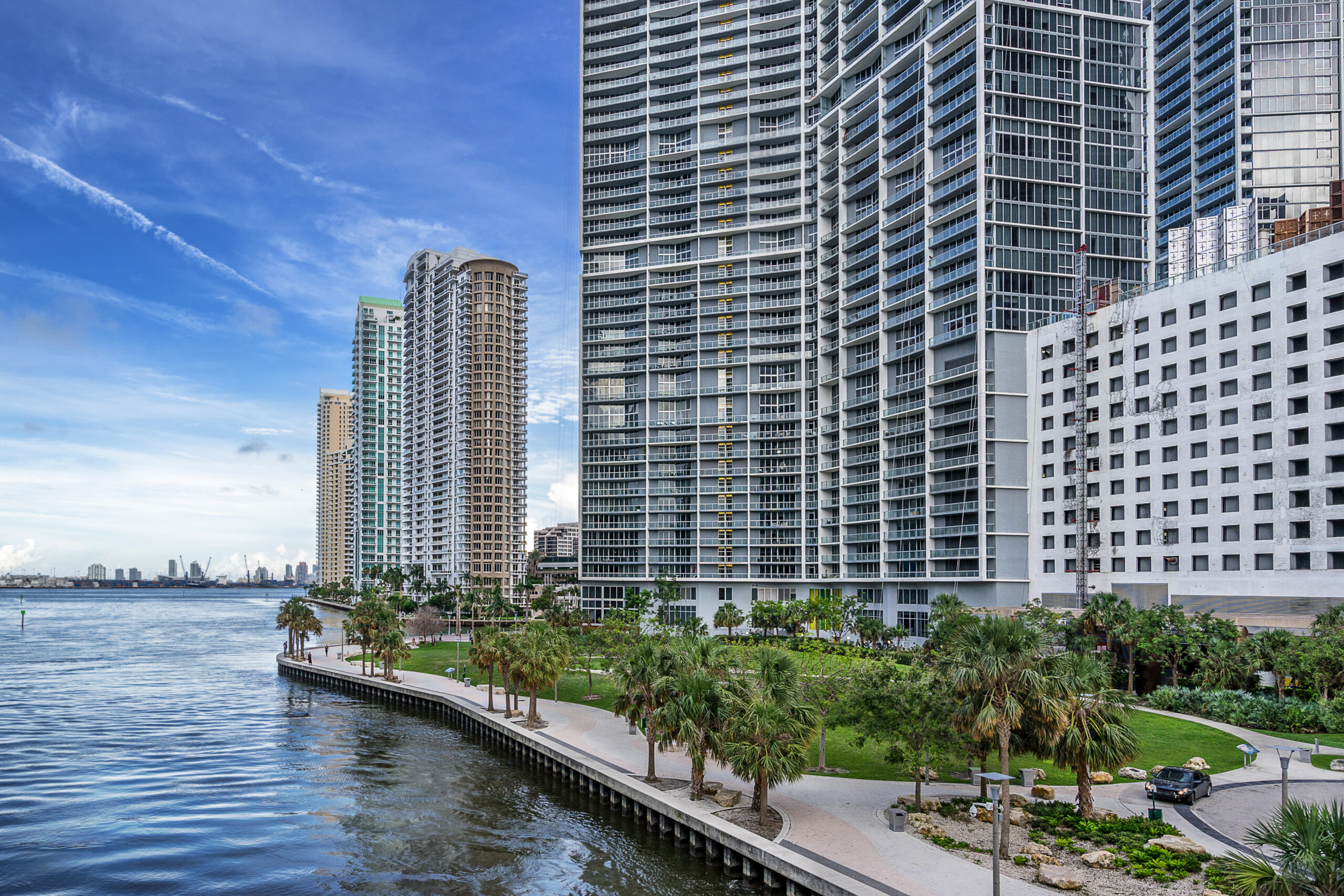 What High-Net-Worth Buyers Look For in Miami: Waterfront vs. High-Rise Living?
